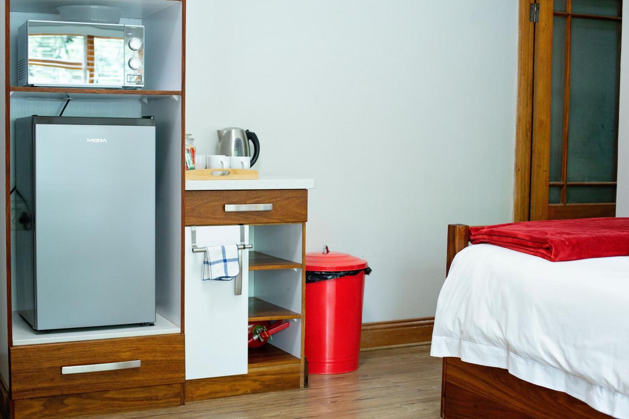 Crisp Guest Rooms Bloemfontein Exterior foto